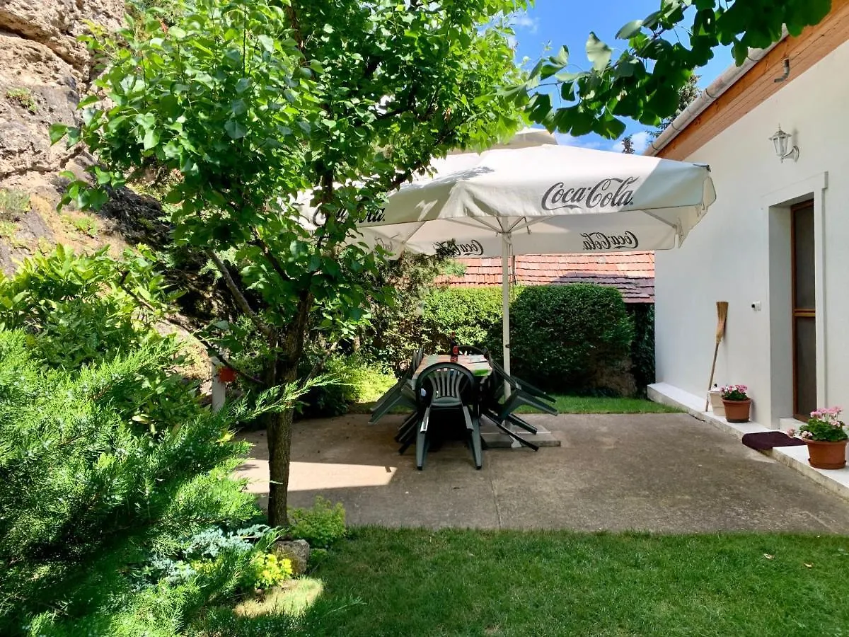 Hollo Vendeghaz Hotel Eger Guest house