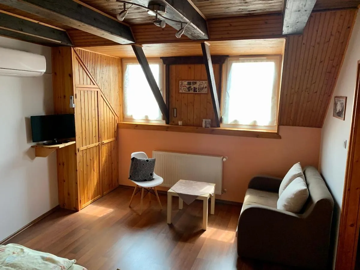 Guest house Hollo Vendeghaz Hotel Eger